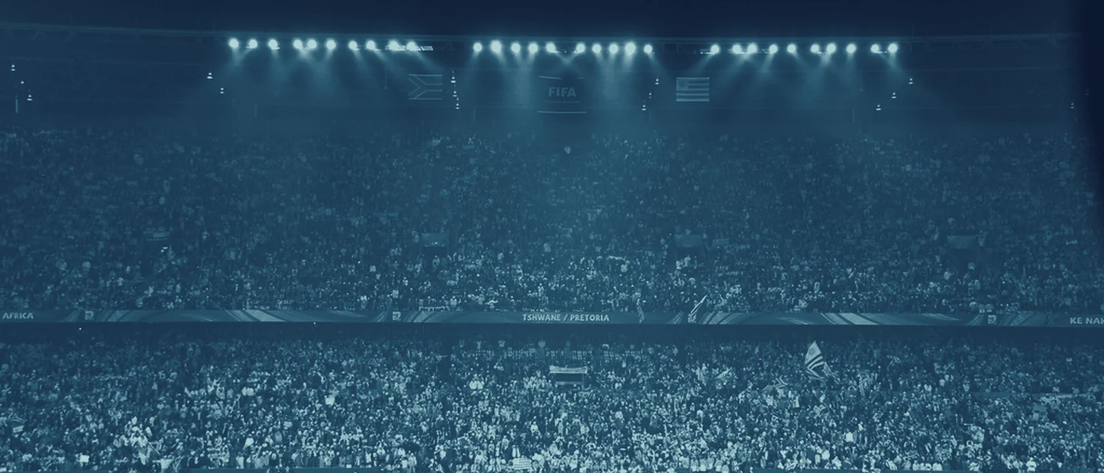 Stade comble sous les projecteurs, un soir de Coupe du monde